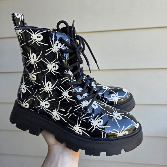 Betsey Johnson Johnny Combat Boot, Size 8.5 - Picture 1 of 7